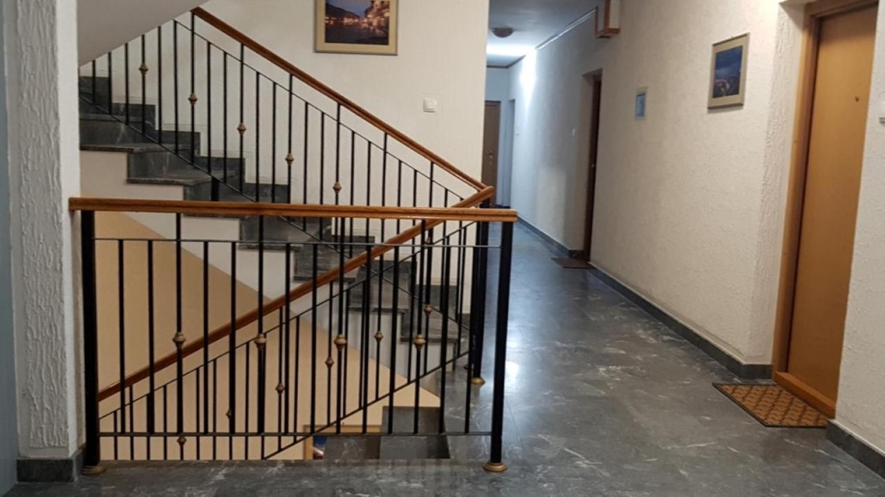 Voyager Bed & Breakfast Újvidék Kültér fotó