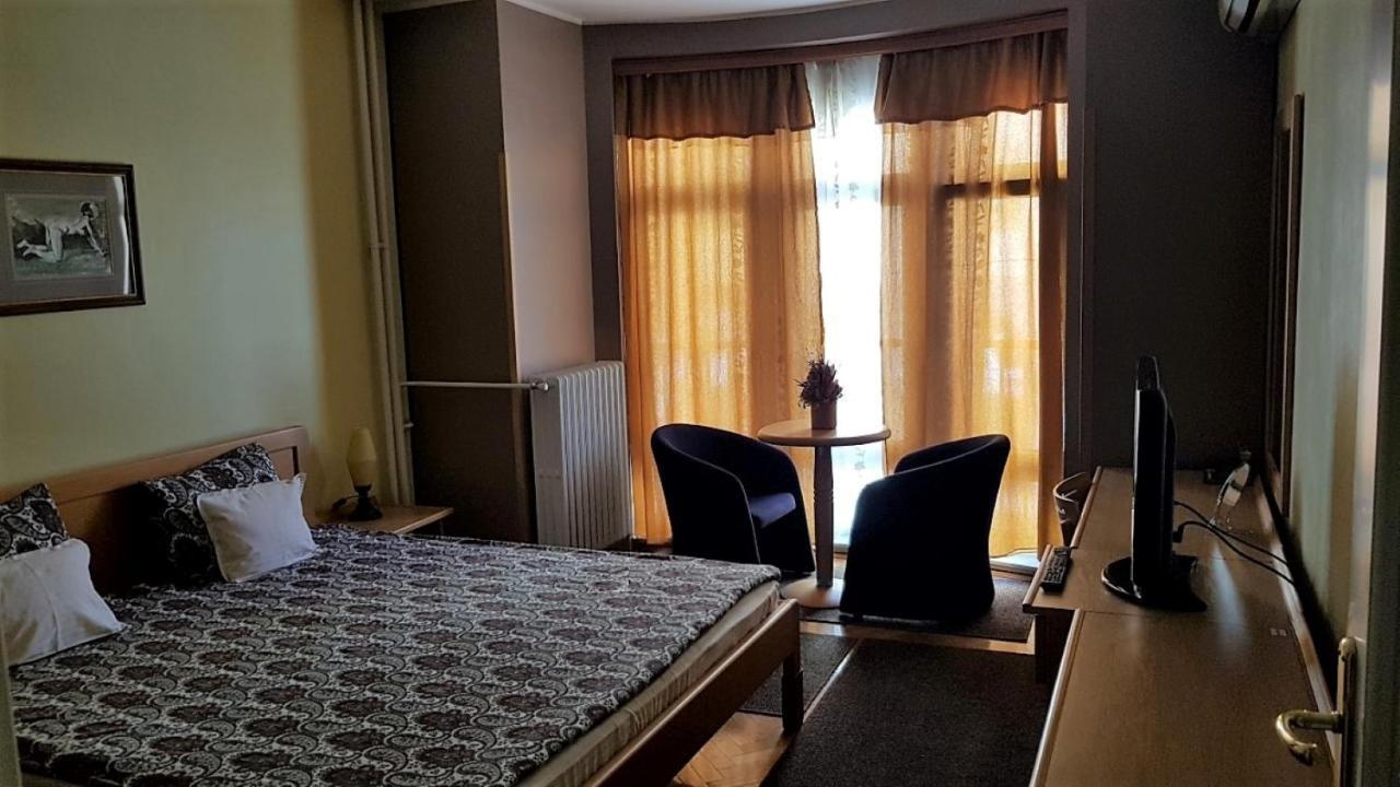Voyager Bed & Breakfast Újvidék Kültér fotó