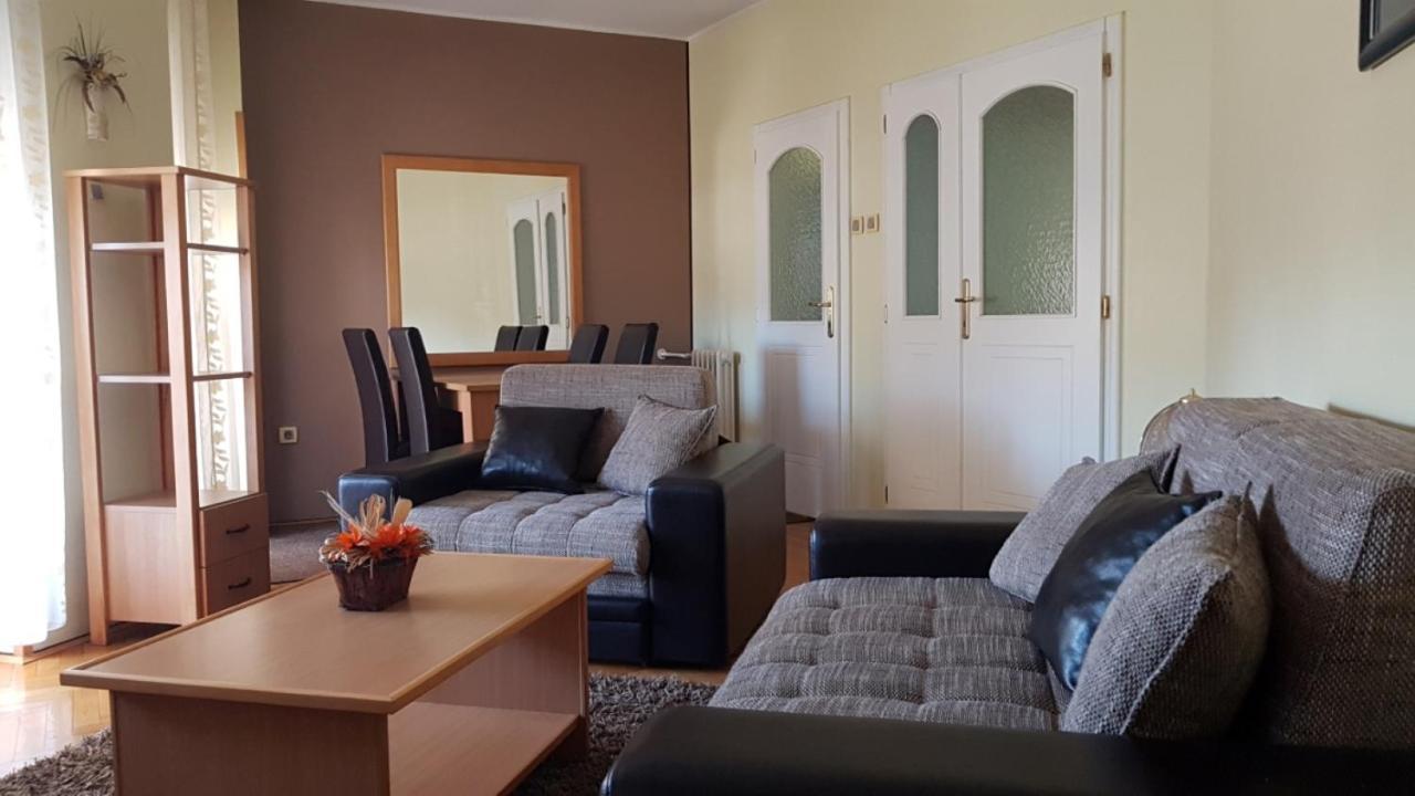 Voyager Bed & Breakfast Újvidék Kültér fotó